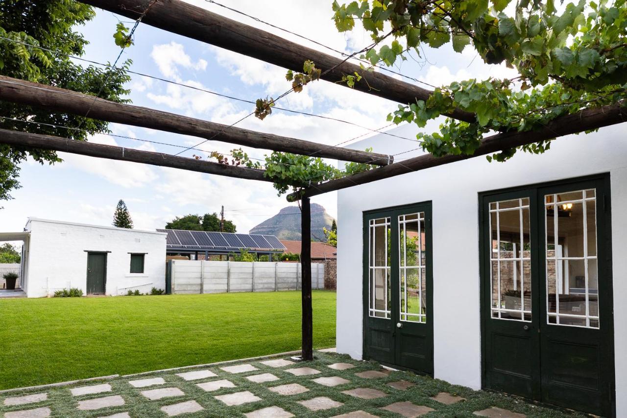 Victorian Square Guesthouse Graaff-Reinet المظهر الخارجي الصورة