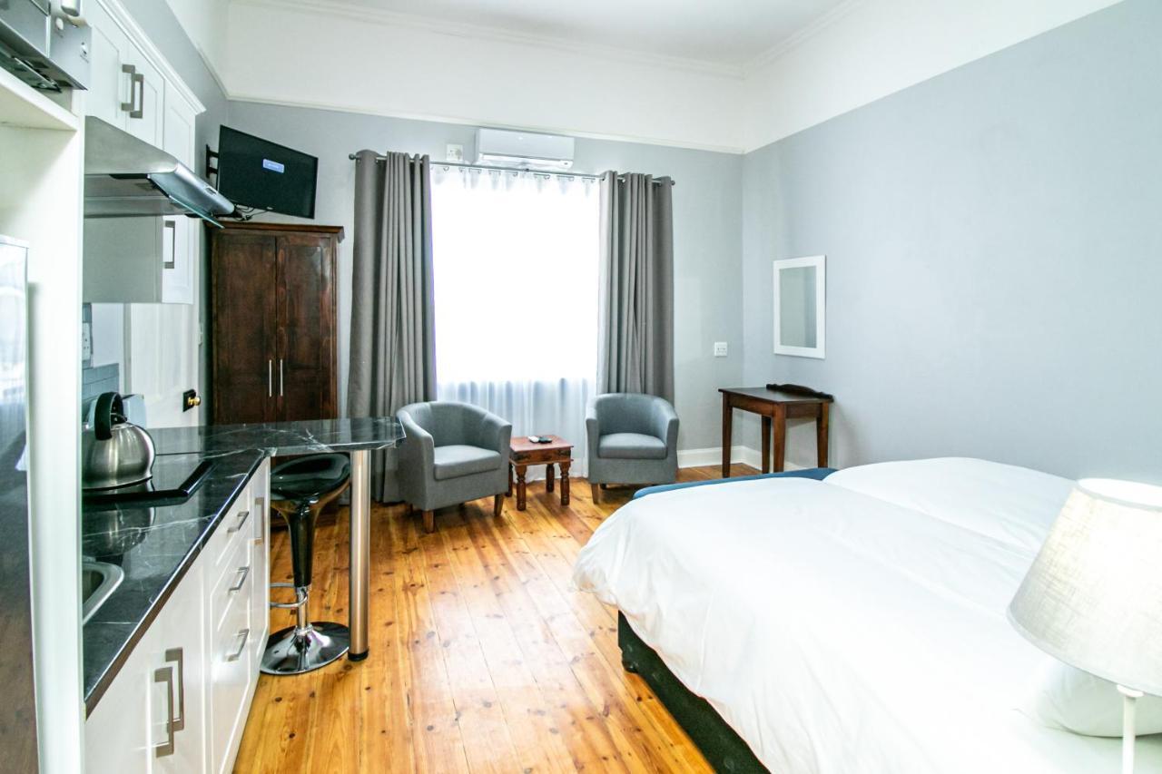 Victorian Square Guesthouse Graaff-Reinet المظهر الخارجي الصورة